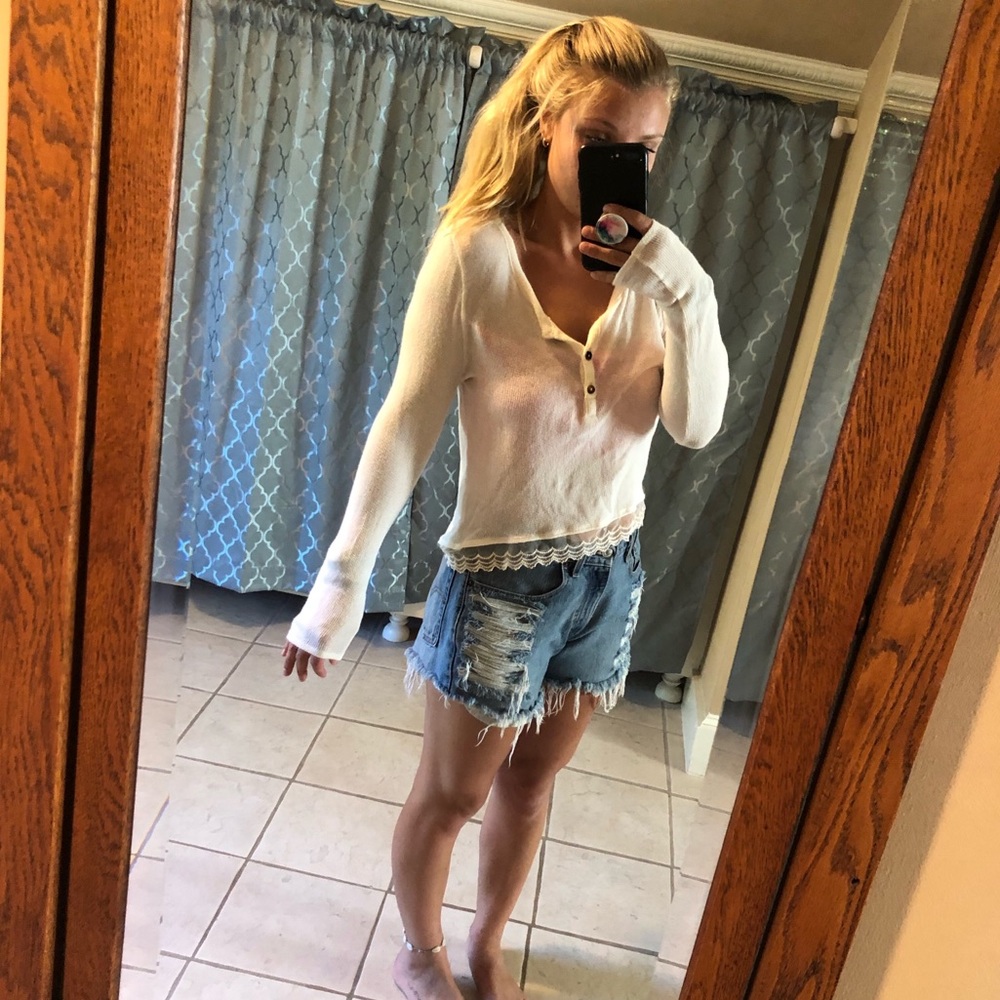 cream crop sweater